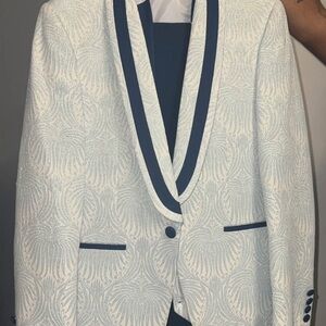 Elegant White and Blue Men's Blazer